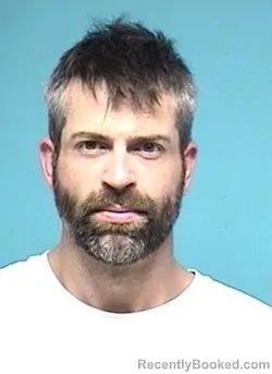 Mugshot of LUKE R DARROW