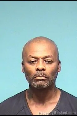 Mugshot of DAVID LESLIE