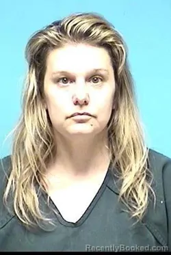 Mugshot of LISA K LANDERS