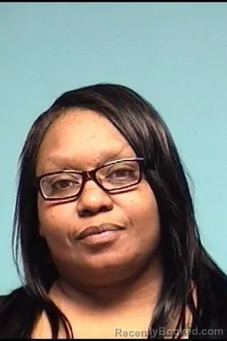 Mugshot of CIARA D DAVIS