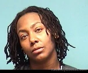 Mugshot of SHARDE MARIA EDWARDS