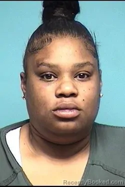 Mugshot of DEAJANE RAGINE CHAPMAN