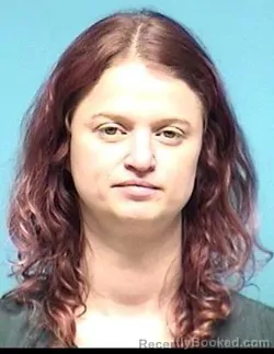 Mugshot of MICHELLE HOLLIDAY