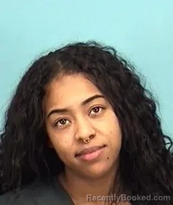 Mugshot of ALEXXUS DESARAY CARRION