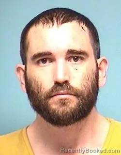 Mugshot of JULIAN A Junior RIVERA