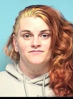 Mugshot of AMBER LYNN SANTIAGO