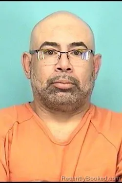 Mugshot of EDWIN H SALABARRIA-HERNANDEZ booked in Lorain County, Ohio on April 25, 2026