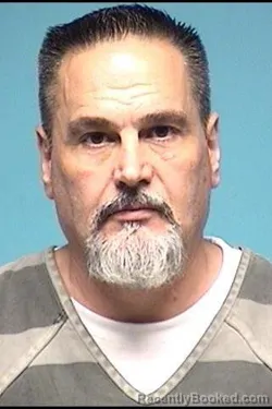 Mugshot of Ronald G Junior Akers