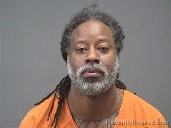 Mugshot of CLEMONS LEE HIGGINS booked in Mahoning County, Ohio on April 19, 2026