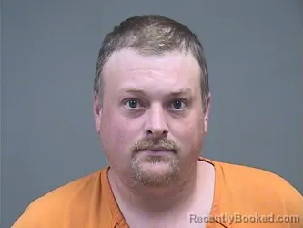 Mugshot of MATTHEW SNYDER booked in Mahoning County, Ohio on April 19, 2026
