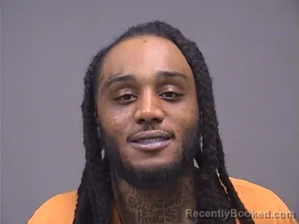 Mugshot of BRAD MARQUISE WALKER booked in Mahoning County, Ohio on April 20, 2026