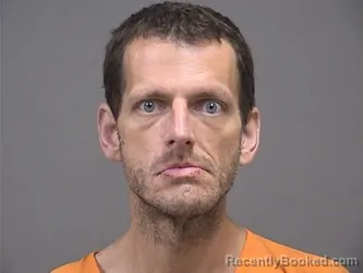 Mugshot of ROBERT FLYNN booked in Mahoning County, Ohio on April 24, 2026
