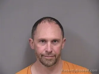 Mugshot of JASON MULLINS booked in Mahoning County, Ohio on April 28, 2026