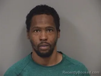 Mugshot of TREVON DWIGHT WEAVER booked in Mahoning County, Ohio on April 28, 2026