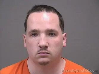 Mugshot of DAVID CARLOS JR MOLINA booked in Mahoning County, Ohio on April 28, 2026