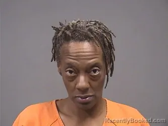 Mugshot of CLAUDETTE R MOORE booked in Mahoning County, Ohio on May 2, 2026