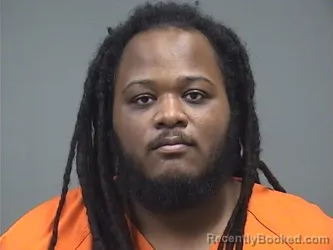 Mugshot of MARQUISE LAMBERT booked in Mahoning County, Ohio on May 3, 2026
