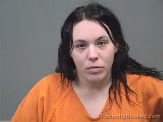 Mugshot of SAVANNAH JADE AIELLEEN PAGAN booked in Mahoning County, Ohio on May 4, 2026