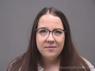 Mugshot of SARAH MARIE URRUTIA booked in Mahoning County, Ohio on May 12, 2026