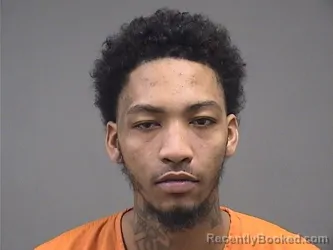 Mugshot of DASHAWN QUAVONN DATES booked in Mahoning County, Ohio on May 13, 2026