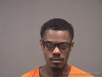 Mugshot of MICHAEL PHASSAN WALKER booked in Mahoning County, Ohio on May 13, 2026