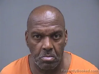 Mugshot of CHARLIE TORMMELLE LEWIS booked in Mahoning County, Ohio on May 17, 2026