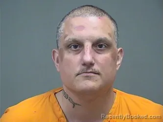 Mugshot of ROBERT ALAN JR WHITE booked in Mahoning County, Ohio on May 20, 2026