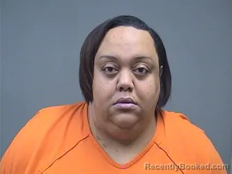 Mugshot of EBONY DANDRIDGE booked in Mahoning County, Ohio on July 15, 2026