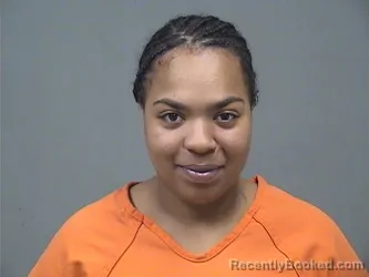 Mugshot of Jaliyha Whitted May booked in Mahoning County, Ohio on August 2, 2026