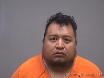 Mugshot of William Conrado Zunun Roblero booked in Mahoning County, Ohio on August 8, 2026