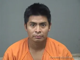 Mugshot of Isaias Joj Castro booked in Mahoning County, Ohio on August 27, 2026