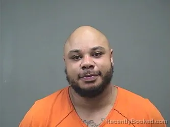 Mugshot of Jeremee C Davis booked in Mahoning County, Ohio on August 29, 2026