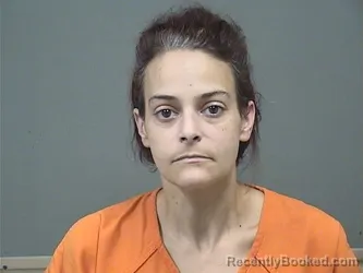Mugshot of Jennamarie Elizabeth Holler booked in Mahoning County, Ohio on August 31, 2026