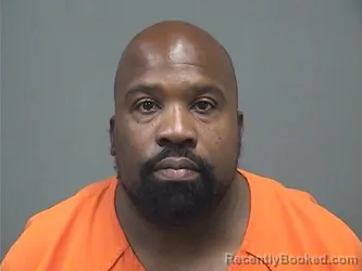 Mugshot of Dishawn Lorenzo Robinson booked in Mahoning County, Ohio on September 8, 2026