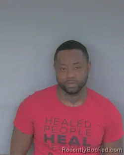 Mugshot of DEVON MARQUI TOLLIVER