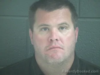 Mugshot of MATTHEW HORN