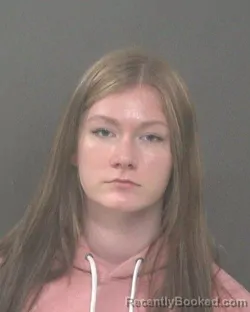 Mugshot of MAKAYLA DANIELLE CAW