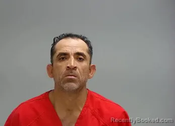 Mugshot of RAUL ANIBAL RUIZ-MARTINEZ booked in Pickaway County, Ohio on April 25, 2026