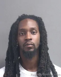 Mugshot of TERIQUE D FROST