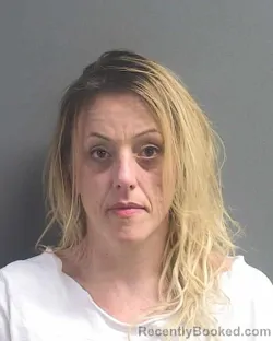 Mugshot of JULIA A GIBB