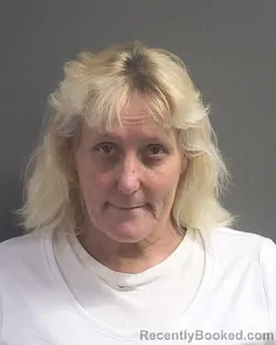 Mugshot of MICHELLE DENISE REYNOLDS