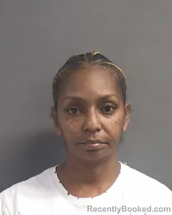Mugshot of AKEYA SCHQUICE SHANDEL GORE