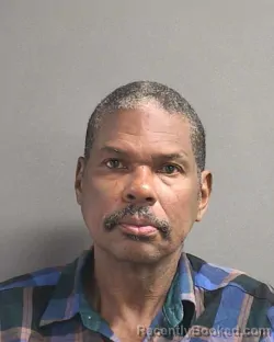 Mugshot of DARRELL WANAISE LOWE