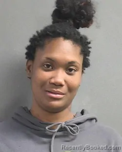 Mugshot of SHANIA L JEFFERSON