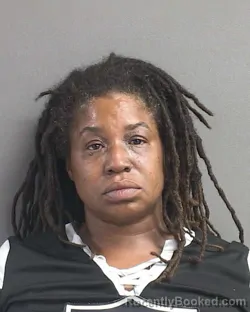 Mugshot of TASHUNNA YVONNE WILLIAMS booked in Volusia County, Florida on May 14, 2026