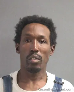 Mugshot of VINCENT LAMAR FOSTER booked in Volusia County, Florida on May 15, 2026