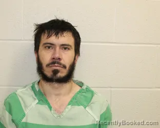 Mugshot of EFRAIN ALEJANDRO LOPEZ GONZALEZ