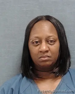 Mugshot of QUINN NYREE BRADLEY booked in Stark County, Ohio on April 5, 2026