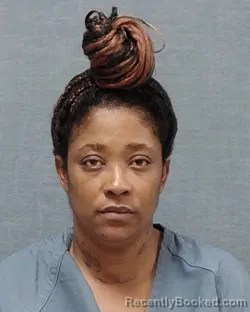 Mugshot of Creasha Estarr Mcnair Woodruff booked in Stark County, Ohio on September 28, 2026