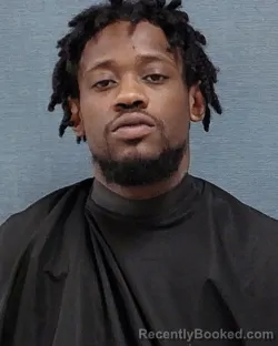 Mugshot of Da'veon Marquise Robinson booked in Stark County, Ohio on August 2, 2026